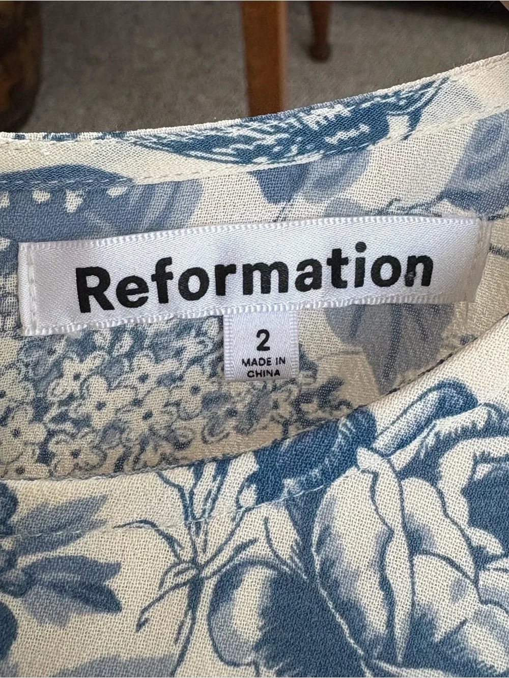 Reformation Carolena Midi Dress in blue floral print - Picture 13 of 13